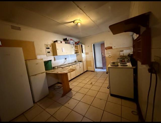 9 BEDROOM HOUSE FOR SALE IN VANDERBIJLPARK CE 5